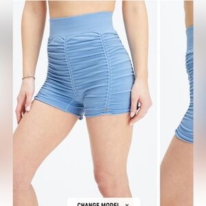 ❤️ NWT Fabletics Ultra High-Waisted Seamless Ruched Shorts Festival Blue Medium